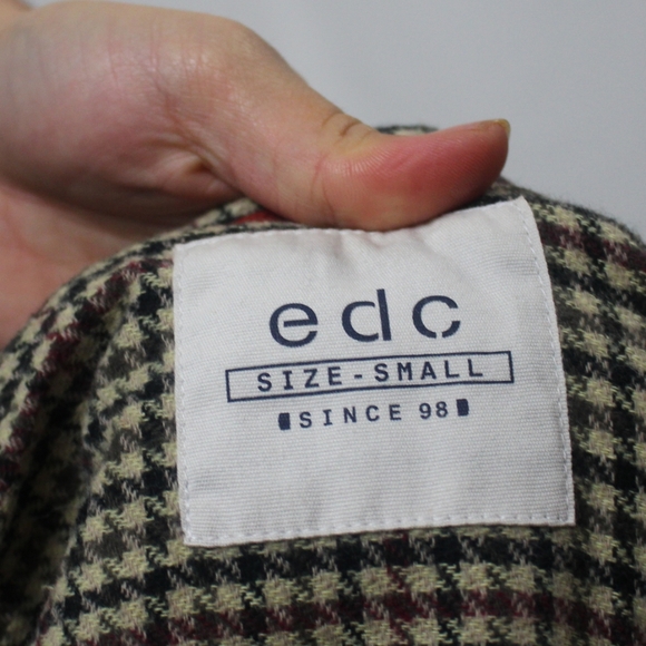 Little Red Riding Hood Coat - Picture 7 of 8